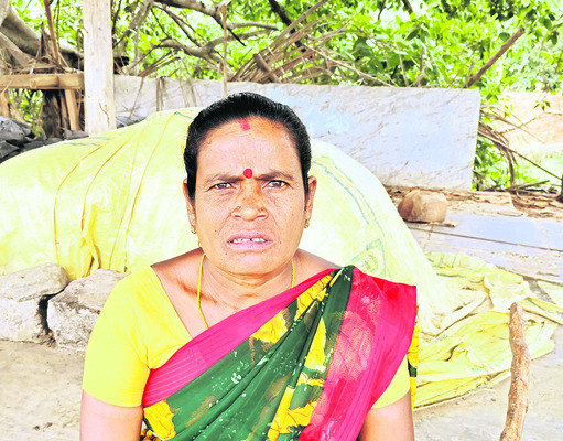 పోడు పంటలకు ముప్పు
3