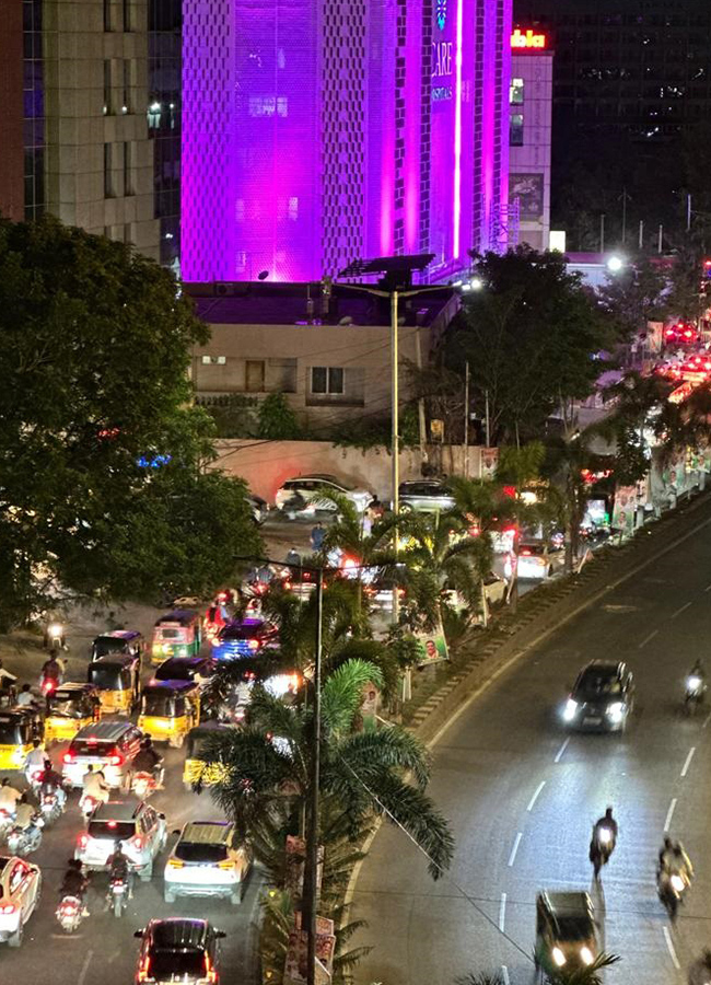 Heavy Traffic Jam in Hyderabad Photos10