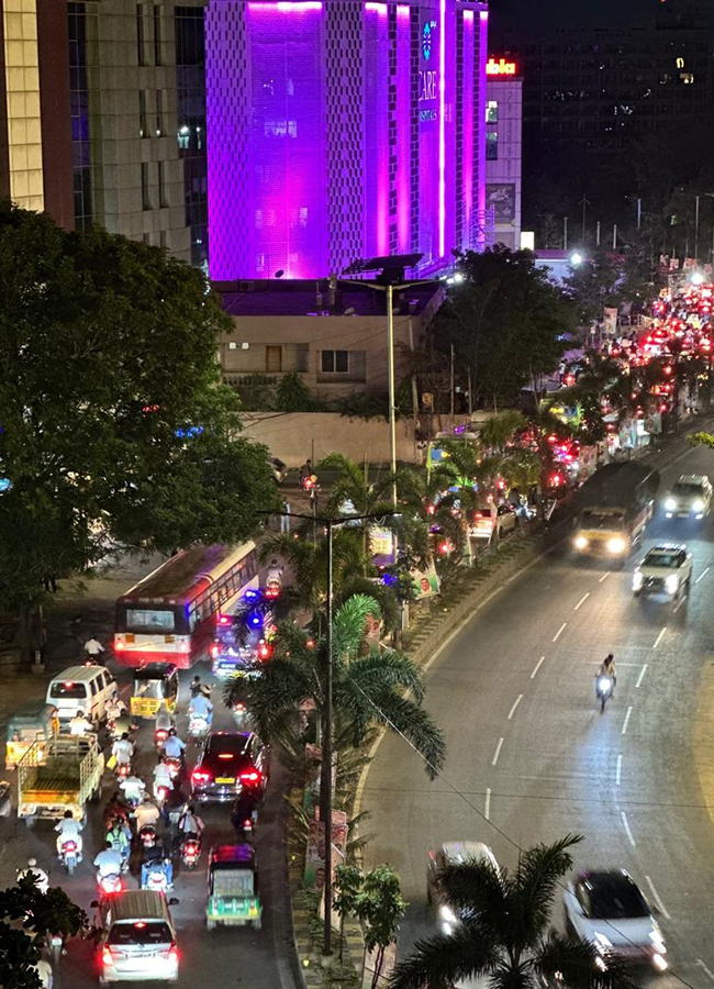 Heavy Traffic Jam in Hyderabad Photos12
