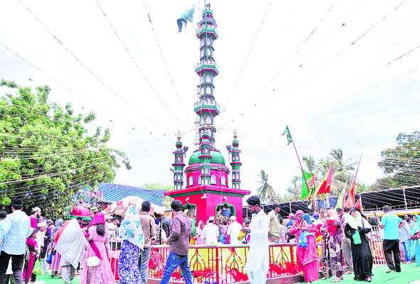 ఐదు రోజుల పండగ
1