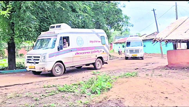 గ్రామానికి చేరుకున్న మృతదేహాలు 1