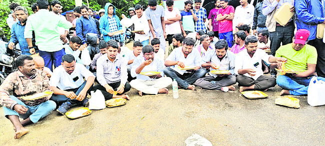 ఆక్రమణలు తొలగించాల్సిందే2