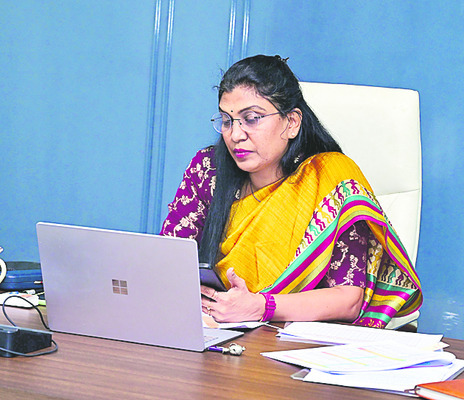 అన్నవరప్పాడుకు  పోటెత్తిన భక్తులు 1