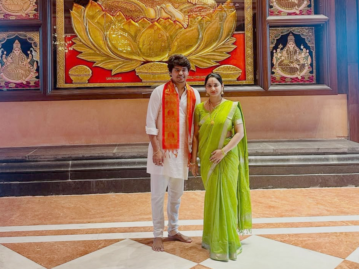 Comedian Kevvu Kartheek And His Wife Visited Temples: Photos12