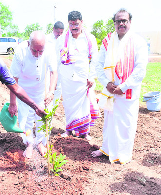 ఆకట్టుకున్న ‘కూచిపూడి’1