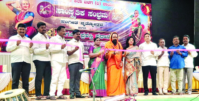 భక్తిశ్రద్ధలతో తొలి ఏకాదశి3