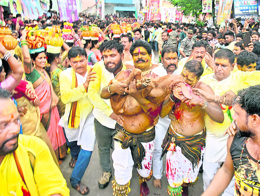 వీర తిలకం..
1