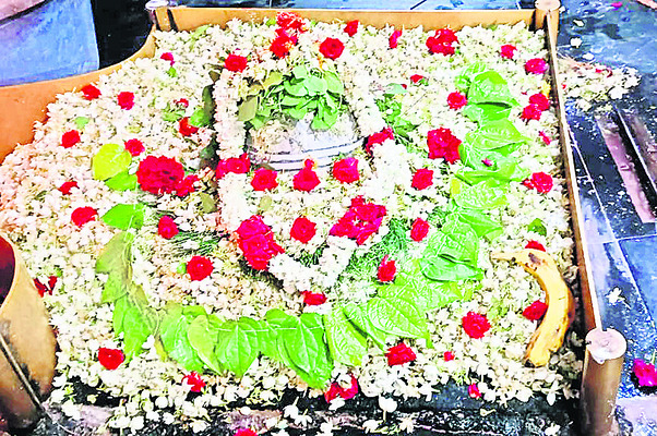 భక్తిశ్రద్ధలతో బీరప్ప బోనాలు1