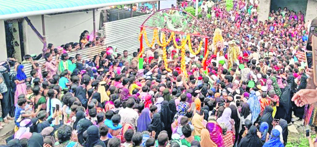 ఖిల్లా కోట.. కిటకిట 1