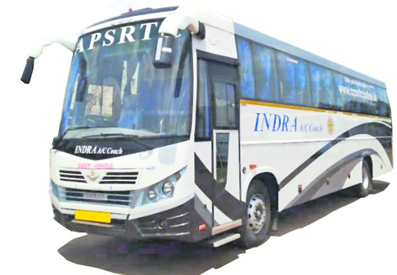 కడలిలోకి 2.18 లక్షల క్యూసెక్కులు
2