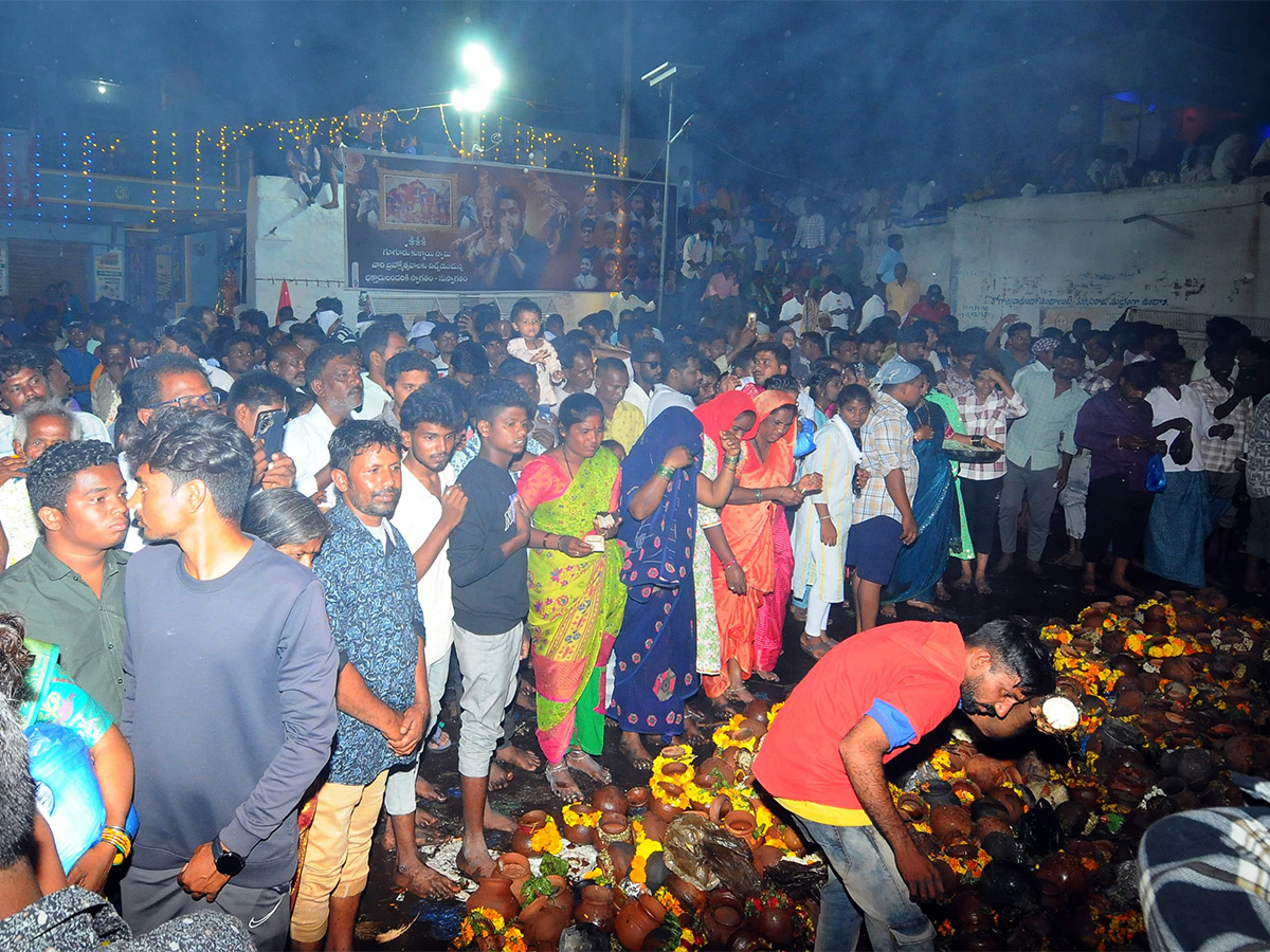 Gugudu Kullai Swamy Temple At Anantapur Photos21