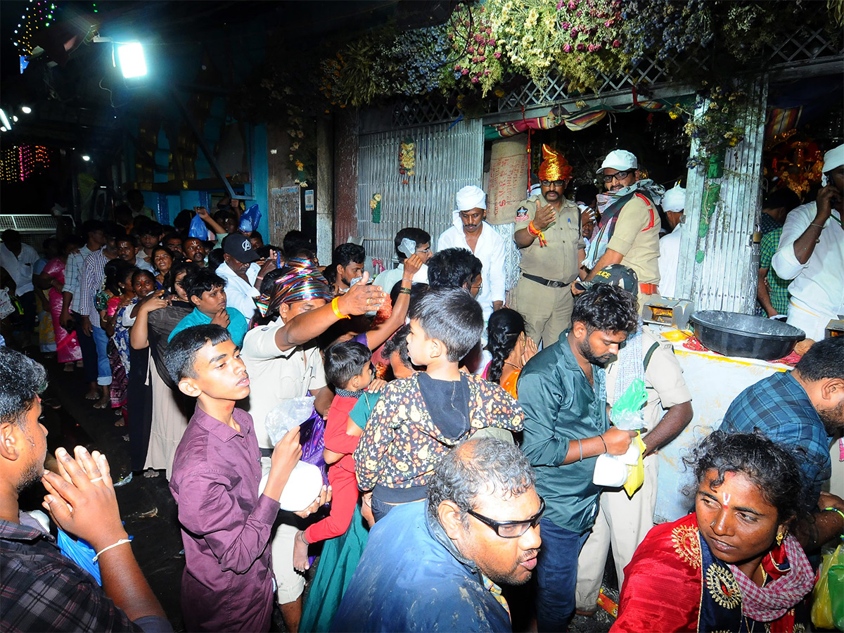 Gugudu Kullai Swamy Temple At Anantapur Photos8