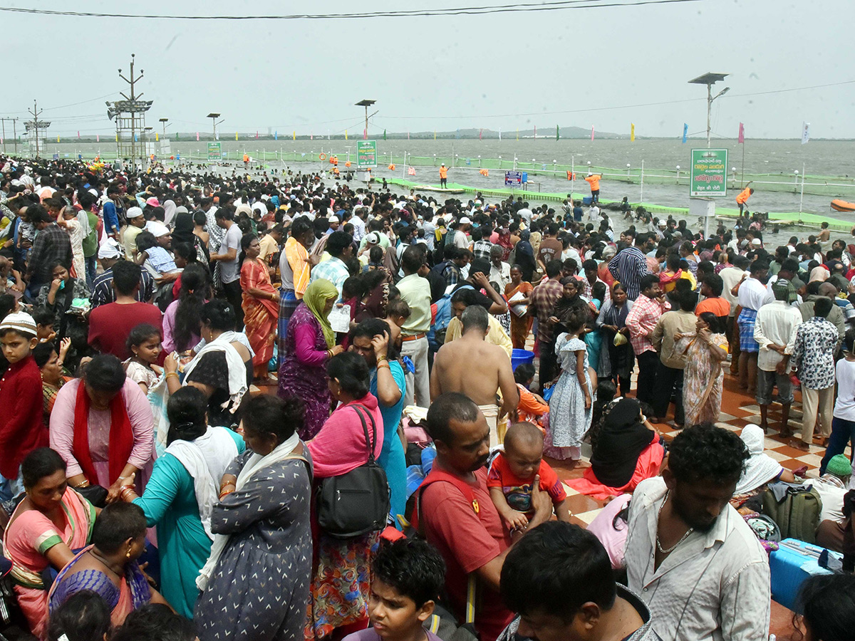 Rottela Panduga in Swarnala Cheruvu Nellore 2025 3