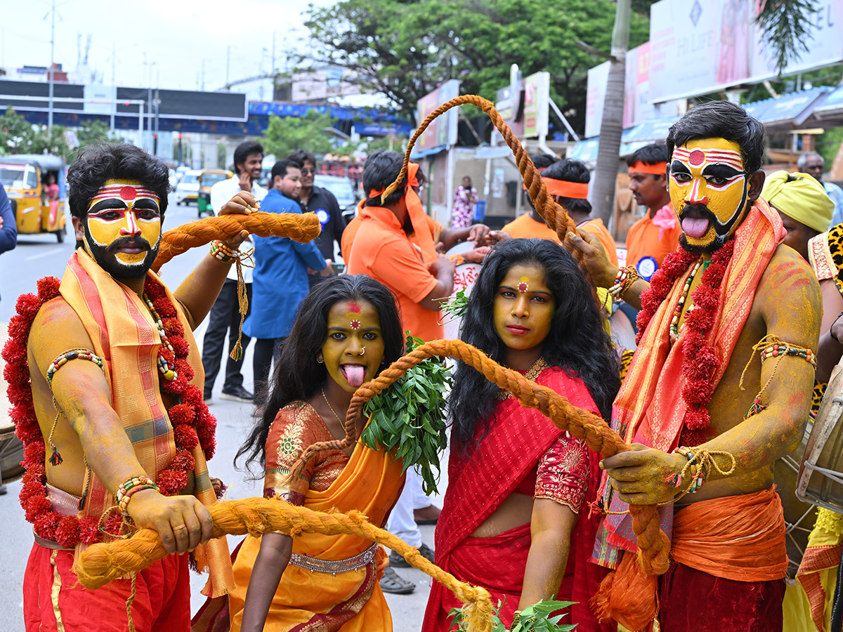 bonalu 2025 festival celebrated in hyderabad3