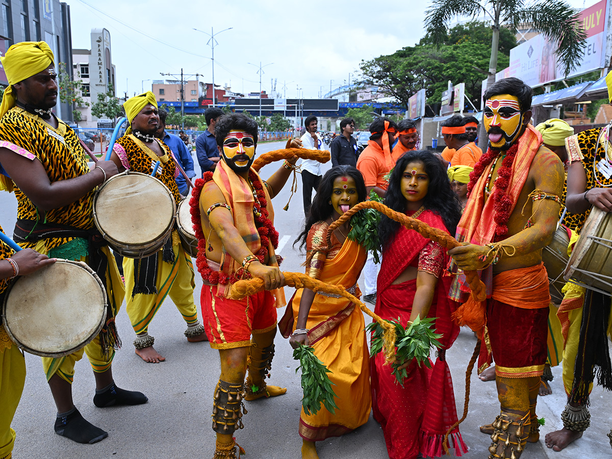 bonalu 2025 festival celebrated in hyderabad6
