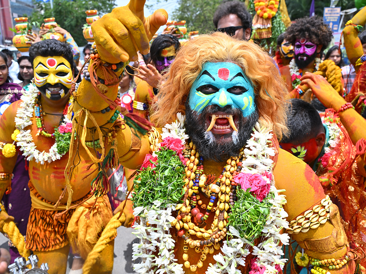 bonalu 2025 festival celebrated in hyderabad8