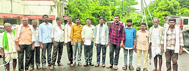 గోడు విని.. భరోసా కల్పించి1