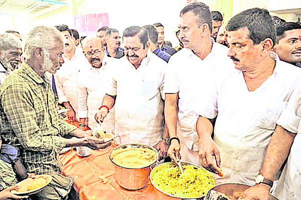 చైతన్య యాత్రకు పళణి శ్రీకారం1