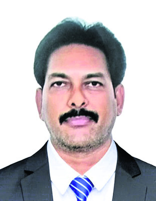 దుగినేపల్లి వాసికి డాక్టరేట్‌2