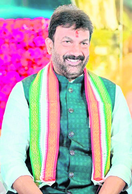 కలెక్టరేట్ ప్రజావాణికి 32 అర్జీలు
1