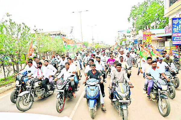 మంత్రులకు ఘనస్వాగతం
1