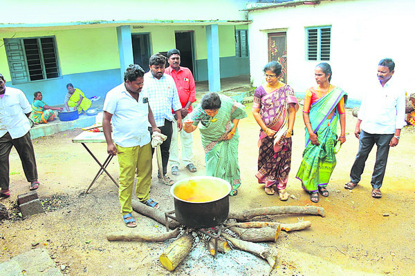 ఉమ్మడి జిల్లా కాంగ్రెస్ ఇన్చార్జిగా అద్దంకి దయాకర్1