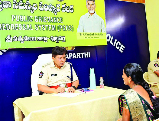 వృద్ధురాలి ఆస్తి వెనక్కి ఇప్పించిన ఆర్డీఓ 1
