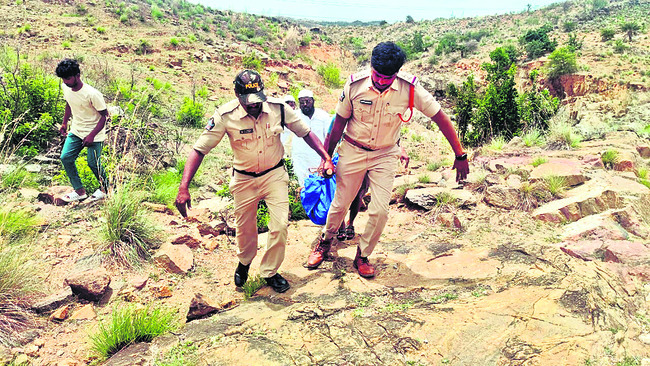 యువకుడి మృతదేహం లభ్యం1