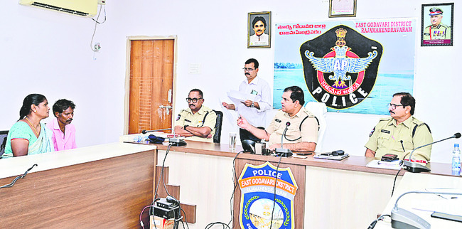 ఎరువుల కొరత లేదు 1