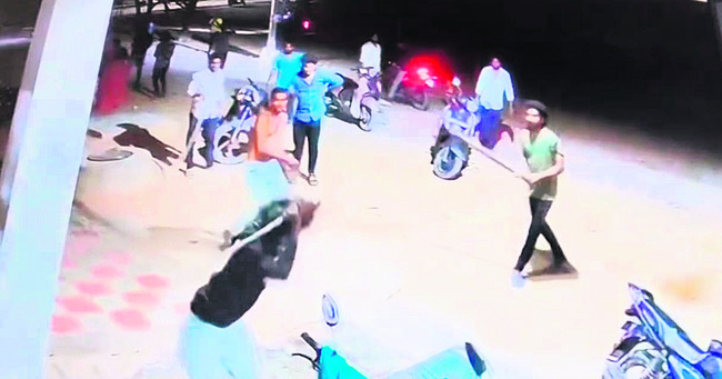 శ్రీకాళహస్తి పెద్దాస్పత్రిలో రక్తపాతం1