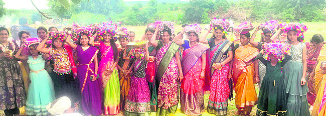 అడవంతా పండుగ..1