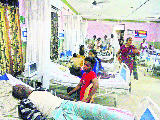 ● నేడు వైఎస్సార్ జయంతి ● ఆరోగ్యశ్రీ పథకంతో వైద్యభరోసా 1