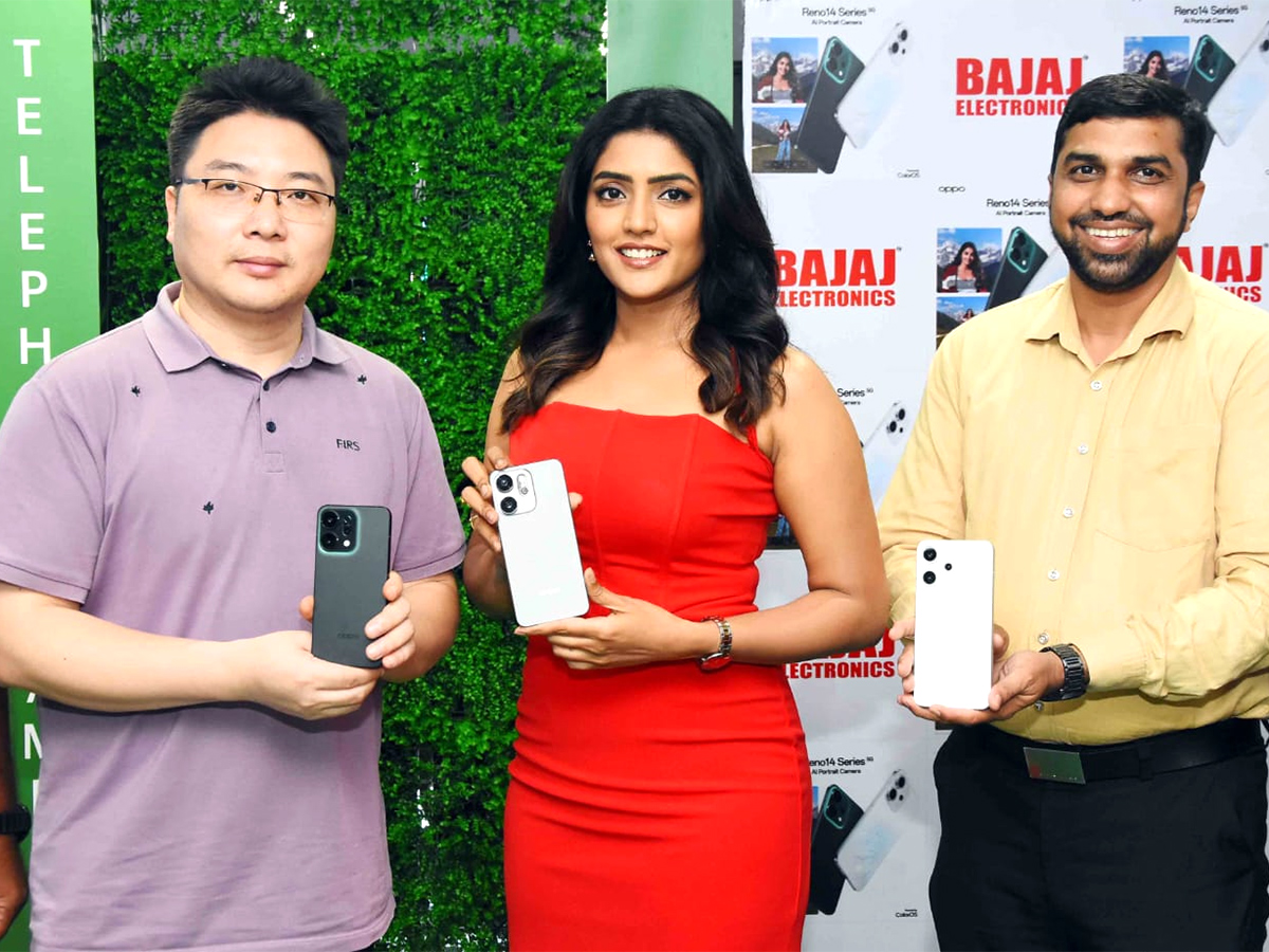 Actress Eesha Rebba Unveils All New OPPO Reno14 Series2