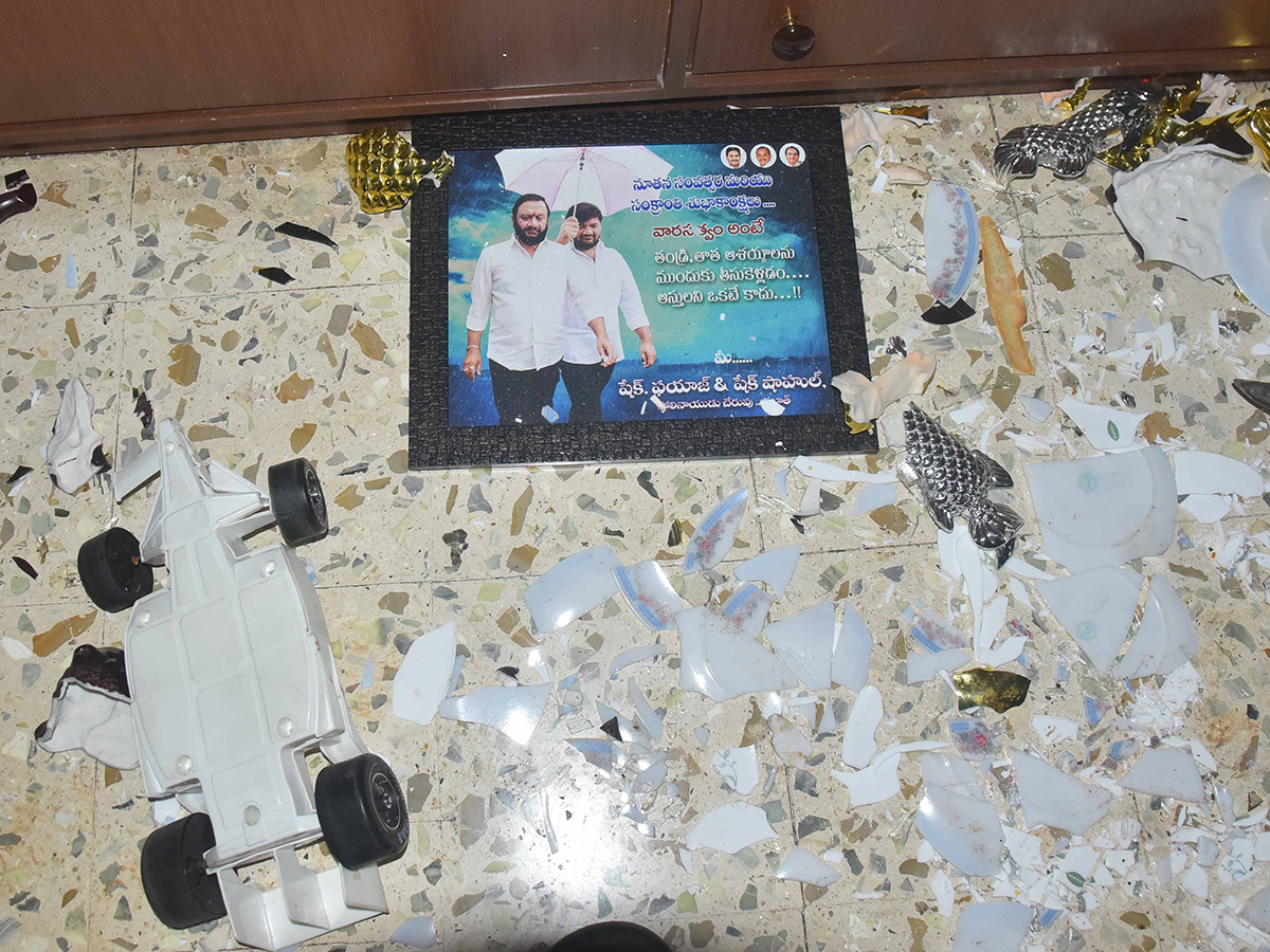Nallapareddy Prasanna Kumar Reddy Fires On Kutami Over TDP Goons Attack11