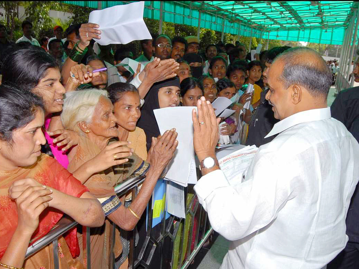 YS Rajasekhara Reddy Rare And Unseen Photos11