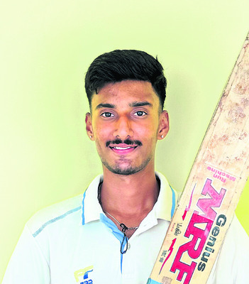 సెంచరీలతో కదం తొక్కిన కడప బ్యాట్స్మన్లు1