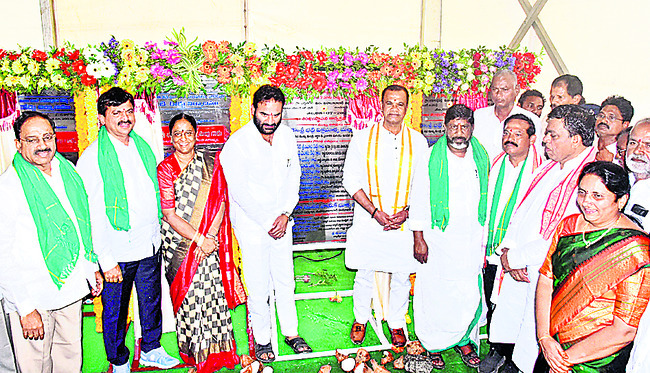 అభివృద్ధి పథం..1