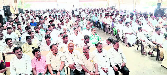 మాట తప్పిన నాయకులను నిలదీద్దాం 1