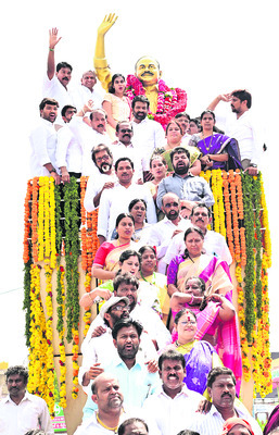 మరణం లేని మహానేత వైఎస్సార్ 2