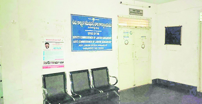 సిగాఛీ.. నిబంధనల్ని కాలరాసి1