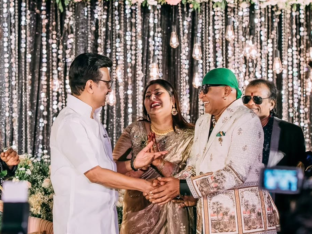 Grand Drums Siva Mani Son wedding Reception Photos3