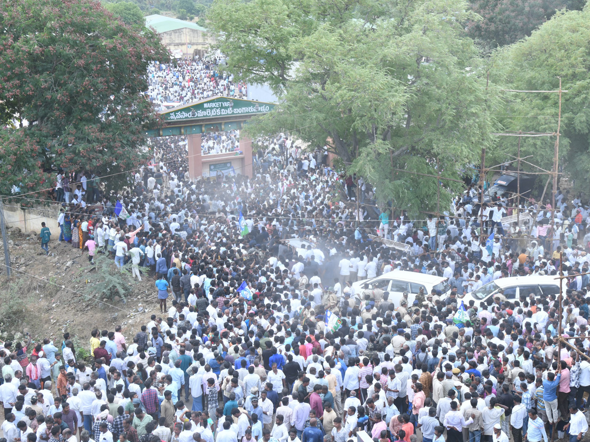 Heavy Public Crowd To Meet YS Jagan At Bangarupalyam Chittoor District Photos16