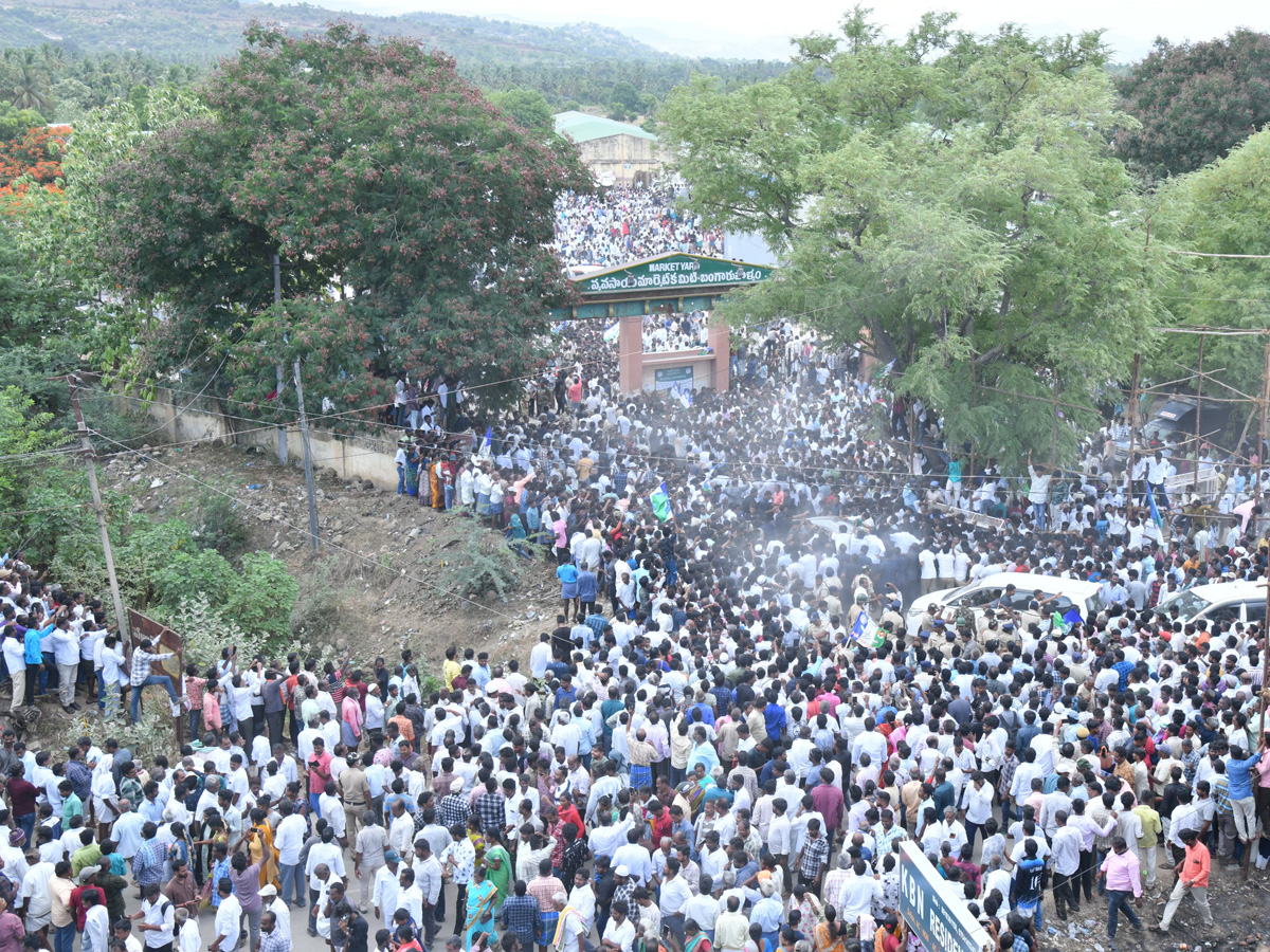 Heavy Public Crowd To Meet YS Jagan At Bangarupalyam Chittoor District Photos17