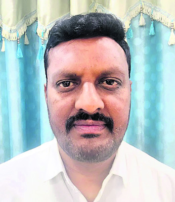 వేతనాలు అందక వెతలు 1