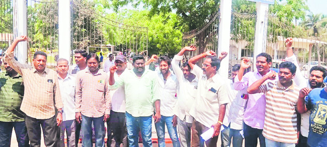 స్మార్ట్‌ షాక్‌1