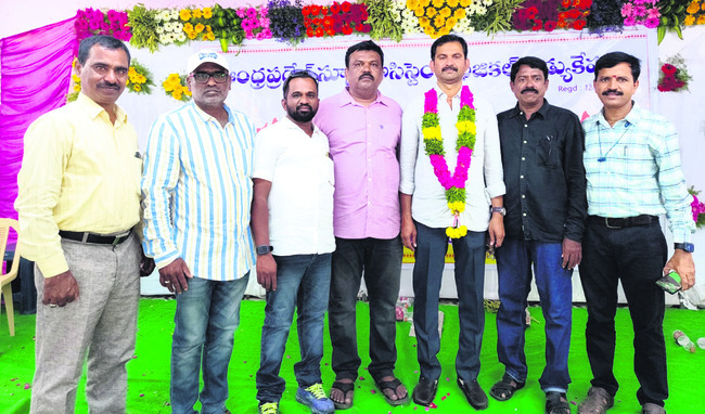 ఏపీఎస్‌ఏపీఈ రాష్ట్ర అధ్యక్షుడిగా కూరపాటి 1