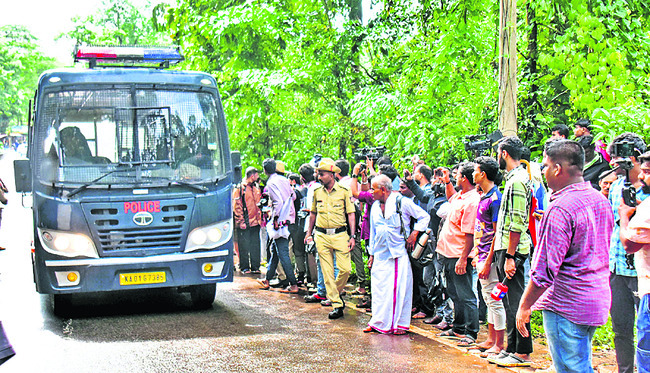 తవ్వకాలలో అస్థికలు2