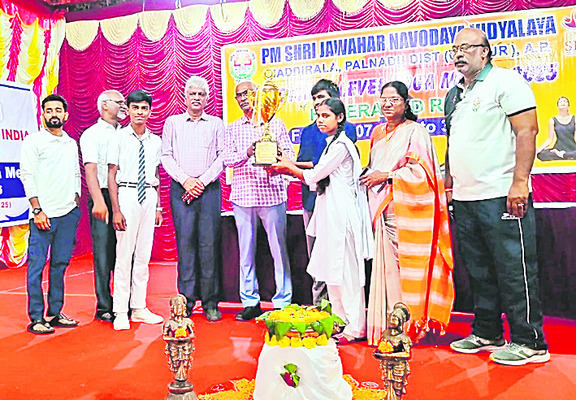 యోగా పోటీల్లో ఏపీ విద్యార్థుల ప్రతిభ1