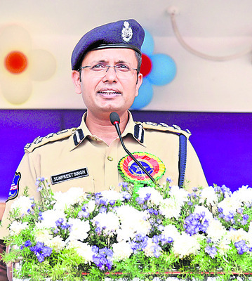 గమ్యంపై గురిపెడితే విజయం..4