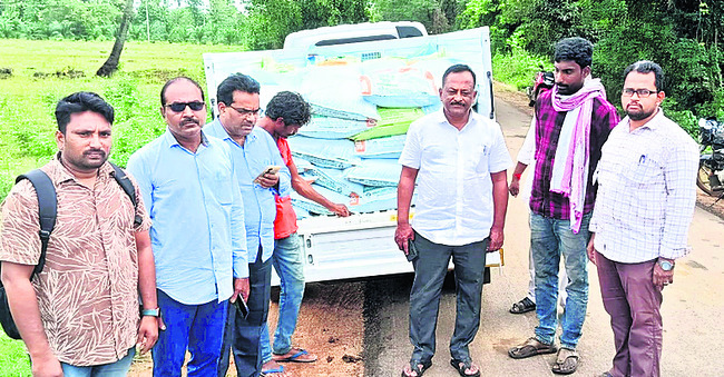 రైలు నుంచి జారిపడిన వ్యక్తి మృతి
1